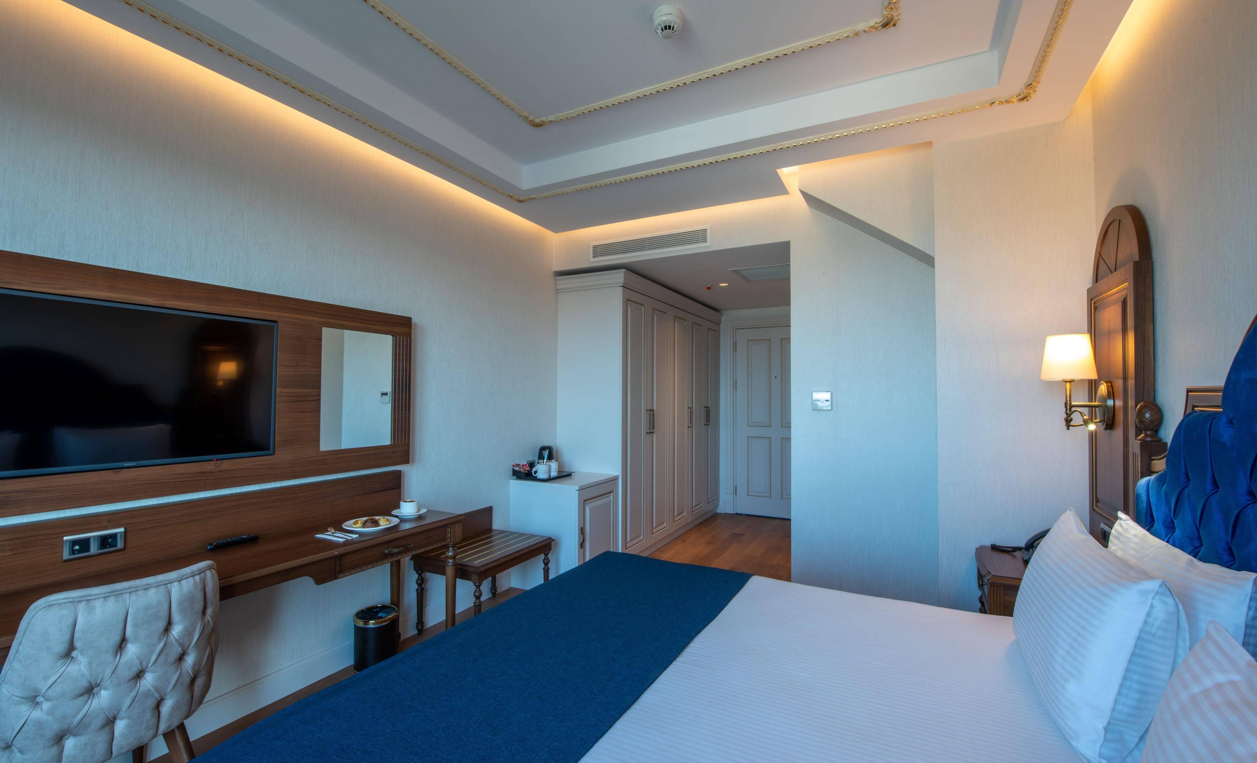 Bvs Bosphorus Pera Hotel Istanbul Exterior foto